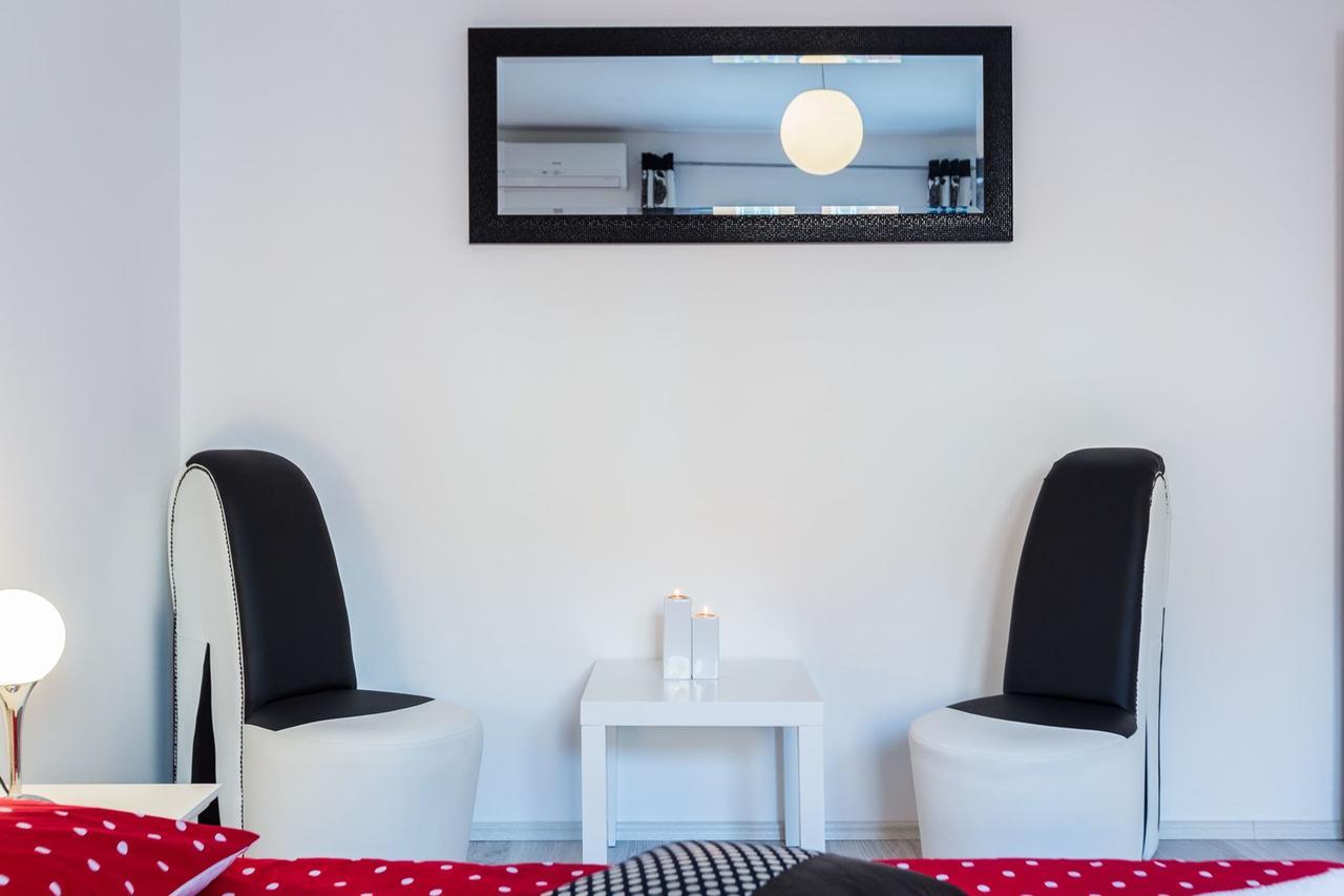 Fifi Apartment W. Parking In Old Town ザダル エクステリア 写真