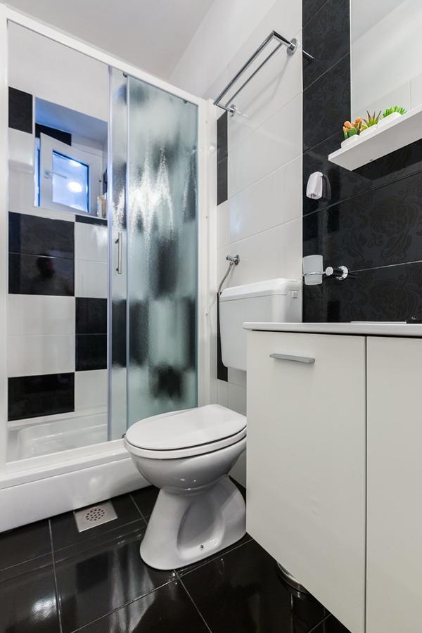 Fifi Apartment W. Parking In Old Town ザダル エクステリア 写真
