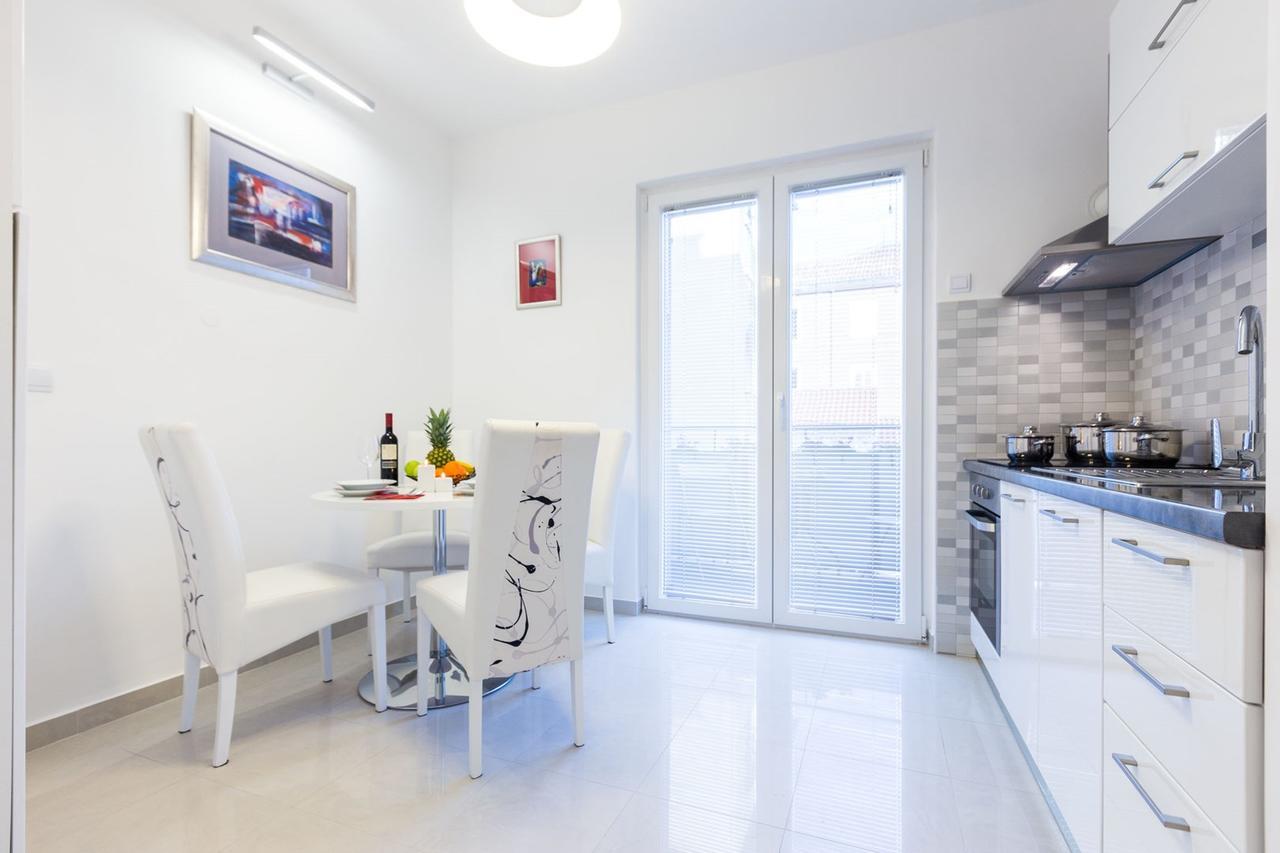 Fifi Apartment W. Parking In Old Town ザダル 部屋 写真