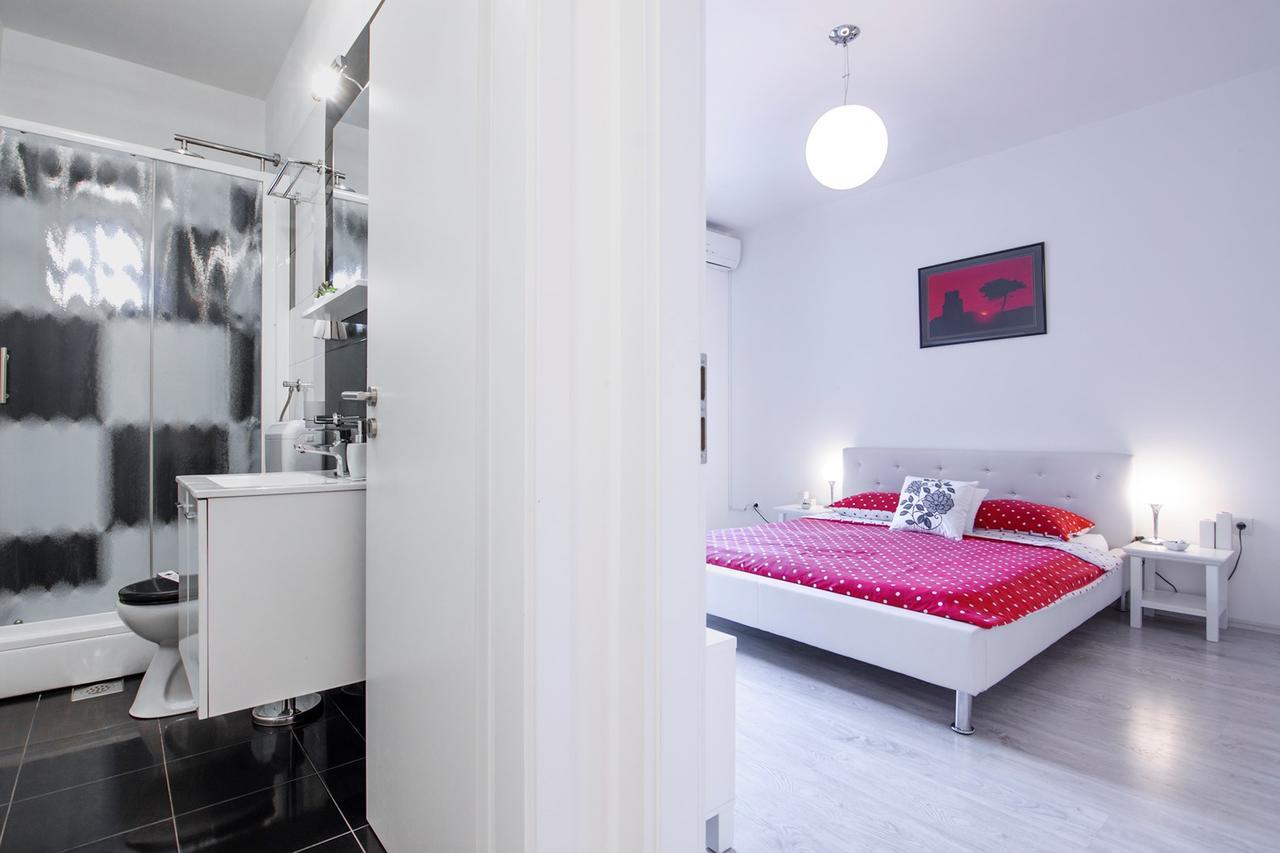 Fifi Apartment W. Parking In Old Town ザダル エクステリア 写真