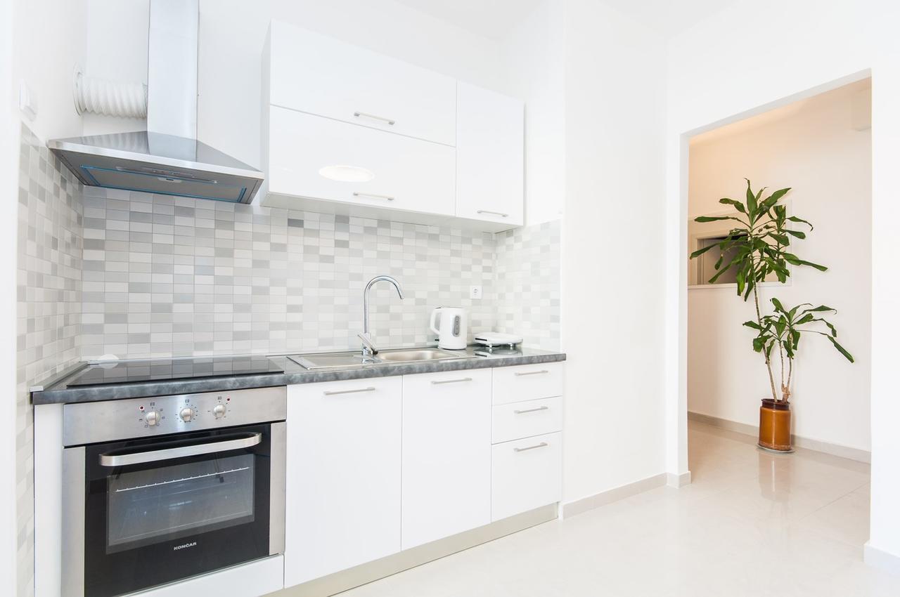 Fifi Apartment W. Parking In Old Town ザダル エクステリア 写真