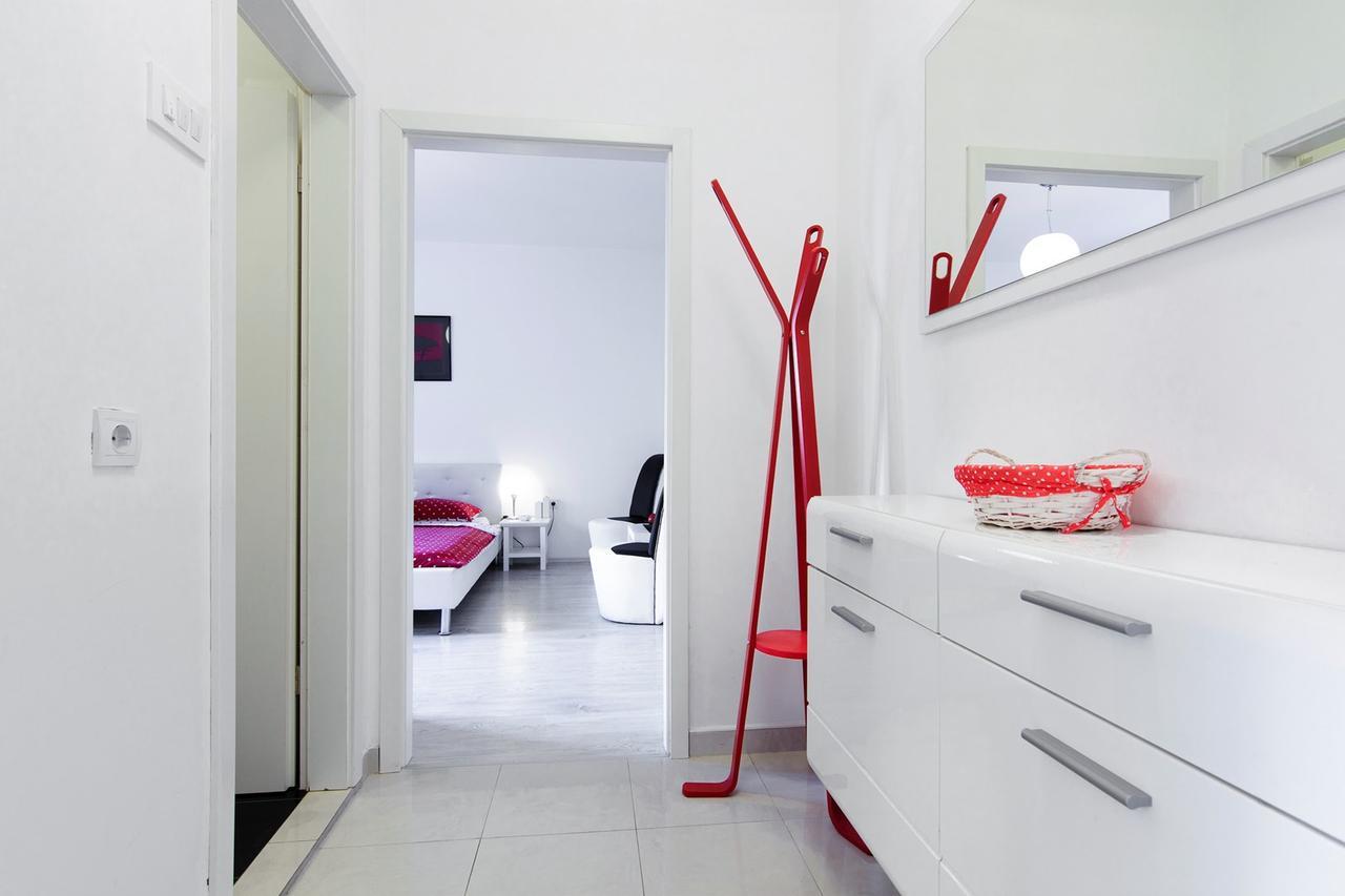 Fifi Apartment W. Parking In Old Town ザダル エクステリア 写真
