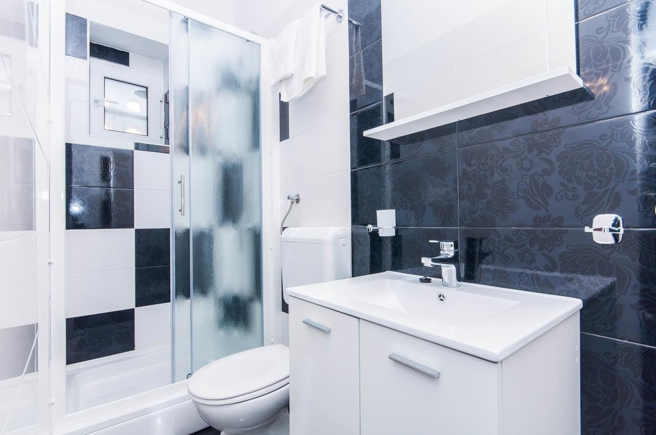 Fifi Apartment W. Parking In Old Town ザダル エクステリア 写真