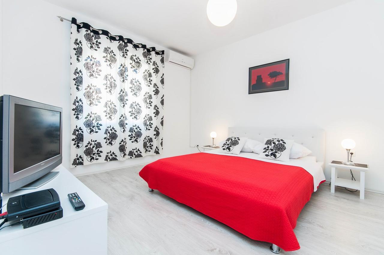 Fifi Apartment W. Parking In Old Town ザダル エクステリア 写真
